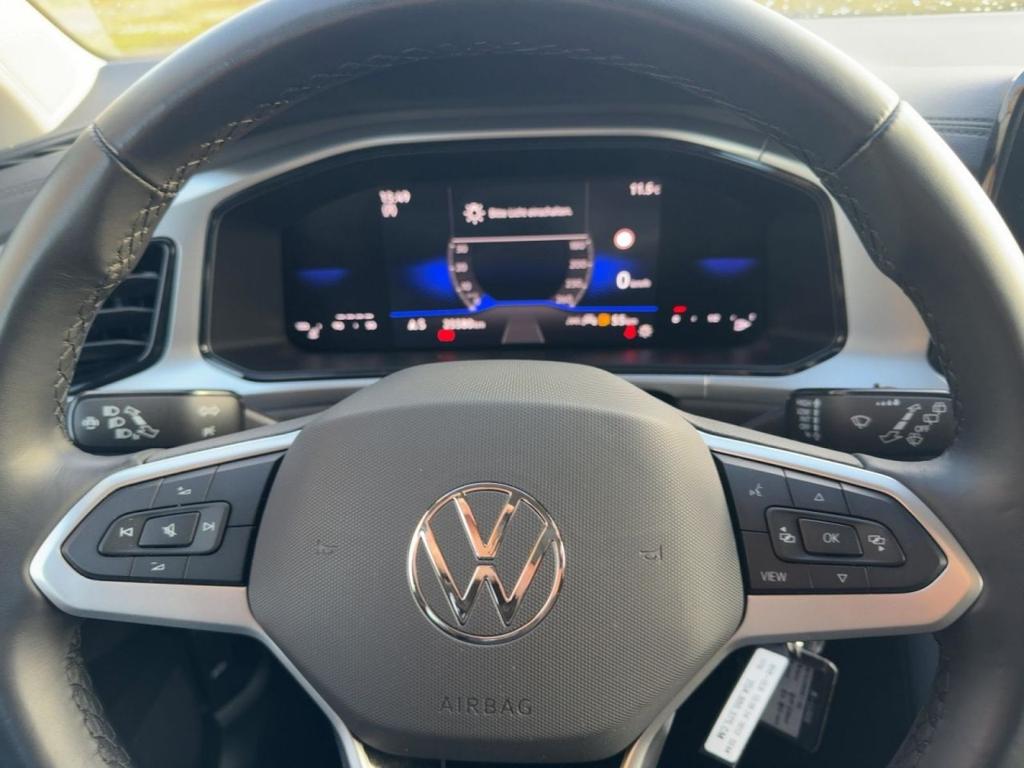 Volkswagen T-Roc 2024 г. Чёрный, пробег 25800 км