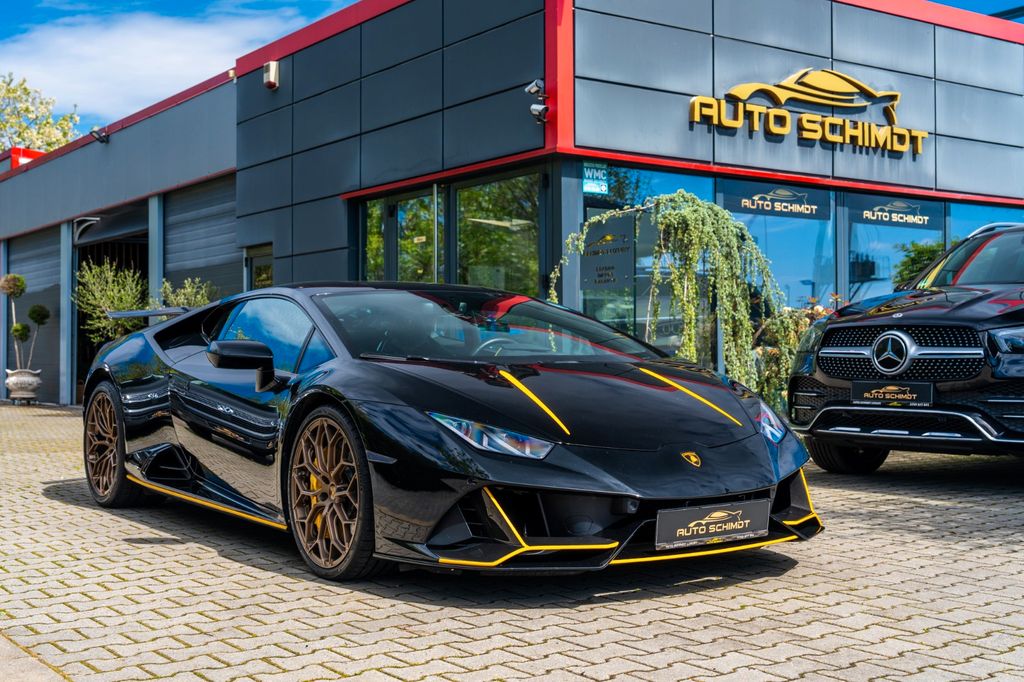 Lamborghini Huracán 2023 г. Чёрный, пробег 54000 км
