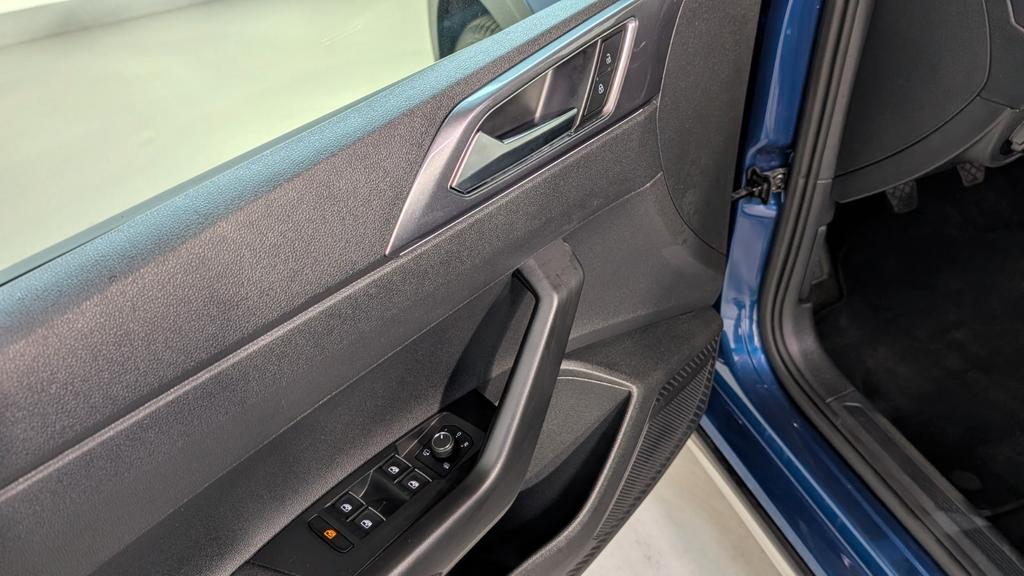 Volkswagen Taigo 2022 г. Синий, пробег 48399 км