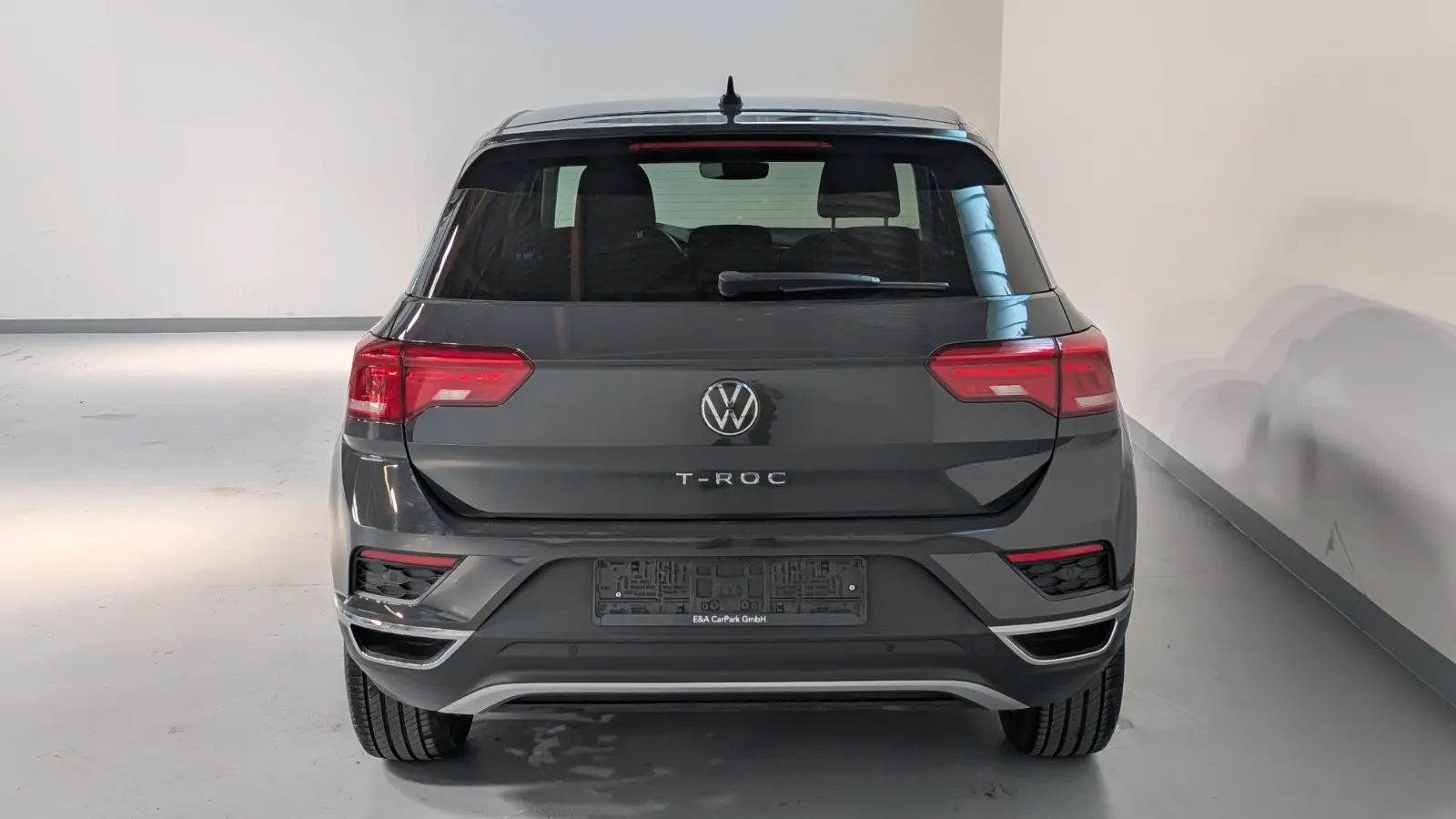 Volkswagen T-Roc 2021 г. Серый, пробег 36899 км