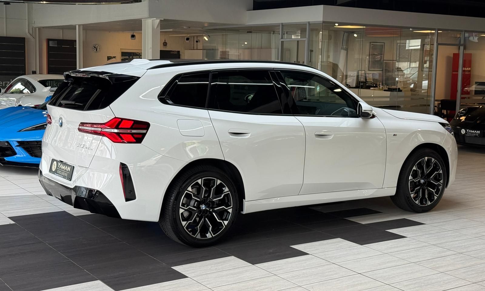 BMW X3 2025 г. Белый, пробег 17000 км