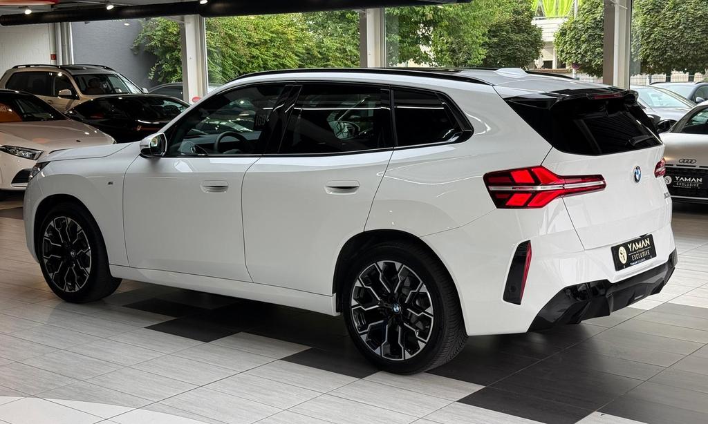 BMW X3 2025 г. Белый, пробег 17000 км