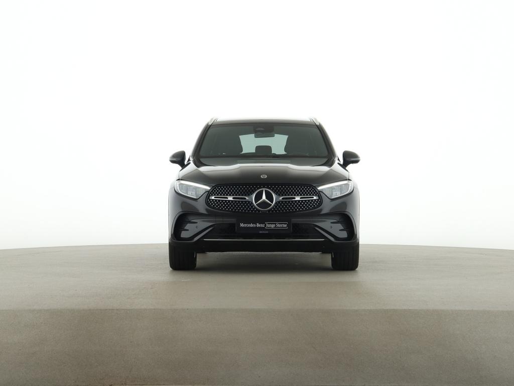 Mercedes-Benz GLC 200 2025 г. Серый, пробег 22598 км