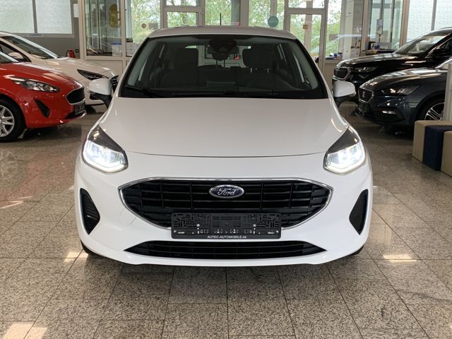 Ford Fiesta 2022 г. Белый, пробег 55000 км