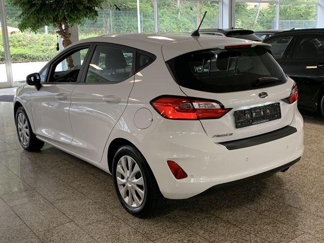 Ford Fiesta 2022 г. Белый, пробег 55000 км