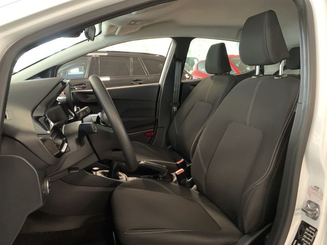 Ford Fiesta 2022 г. Белый, пробег 55000 км