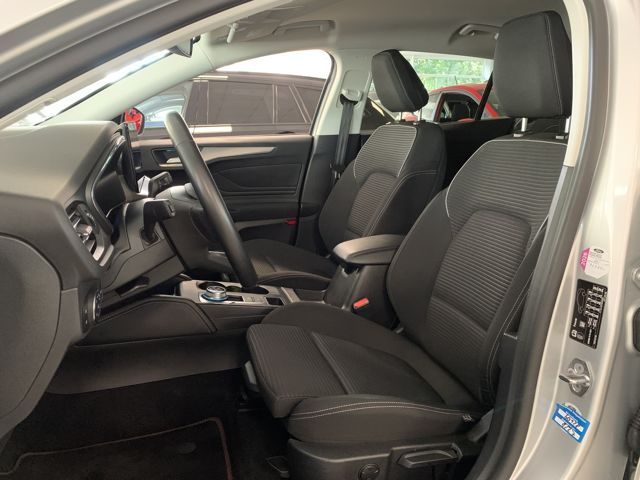Ford Focus 2023 г. Серебристый, пробег 60000 км