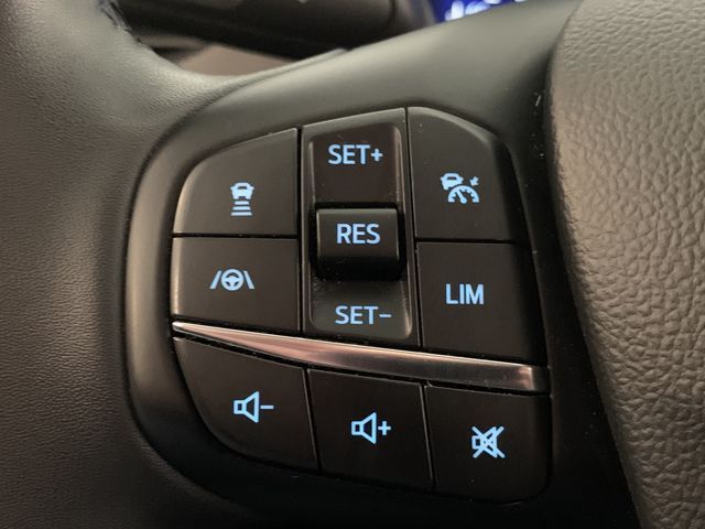Ford Focus 2023 г. Серебристый, пробег 60000 км