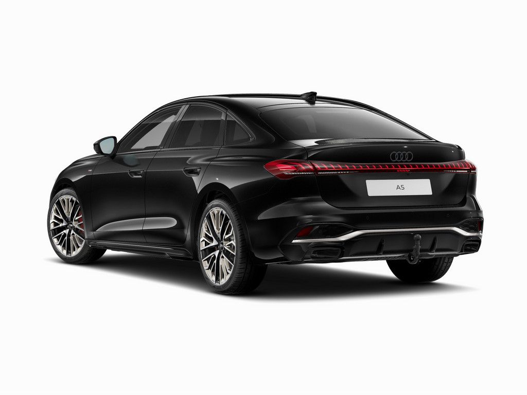 Audi A5 2025 г. Чёрный, пробег 2950 км