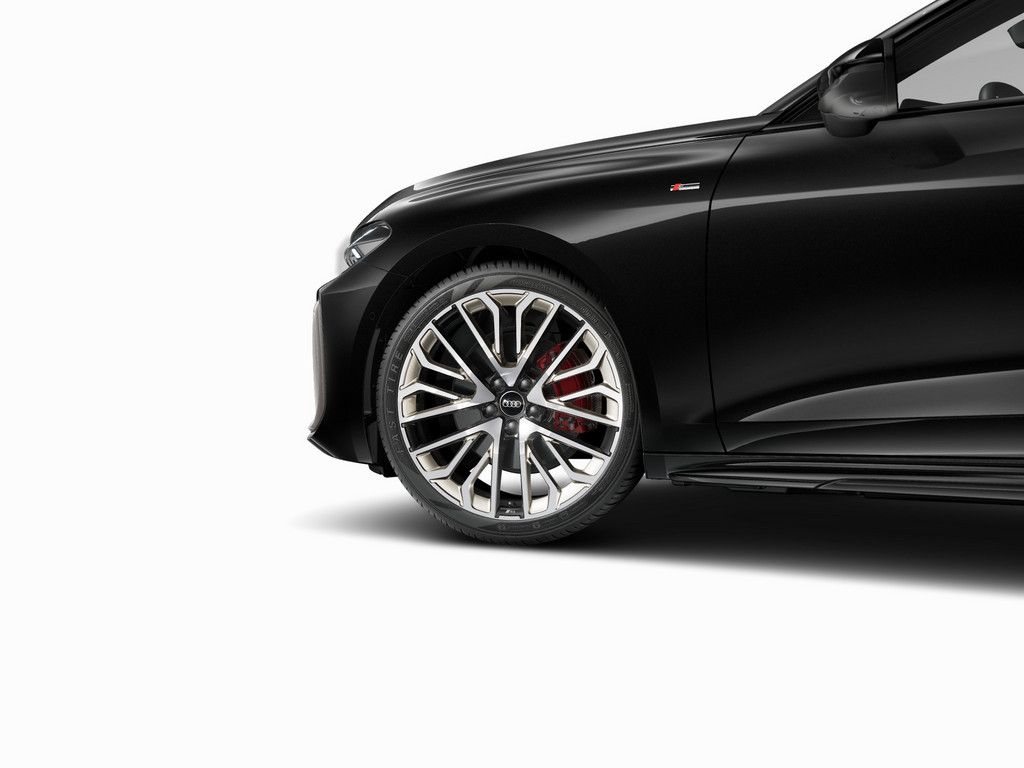 Audi A5 2025 г. Чёрный, пробег 2950 км