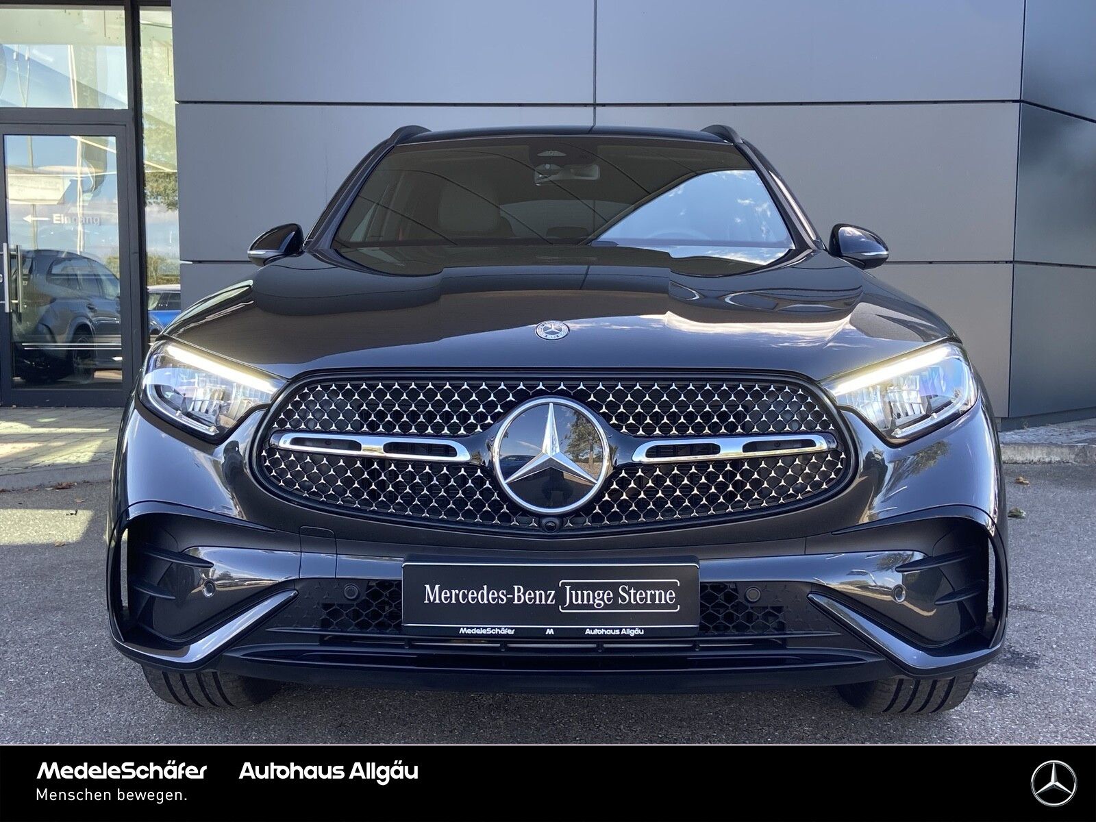 Mercedes-Benz GLC 200 2025 г. Серый, пробег 8274 км