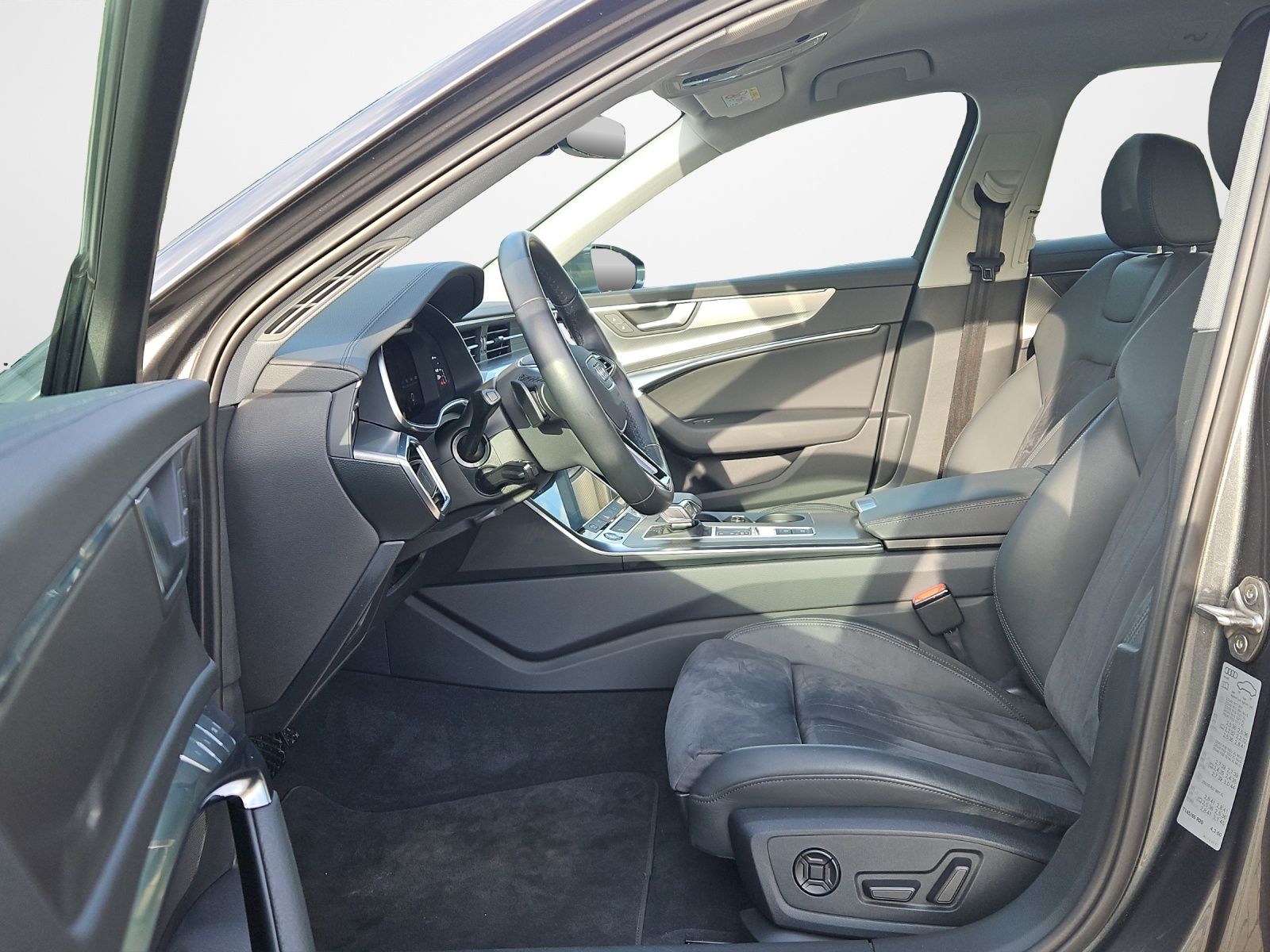 Audi A6 2022 г. Серый, пробег 37749 км