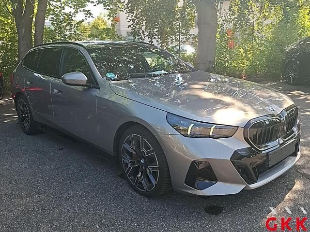 BMW 540 2026 г. Серый, пробег 18490 км