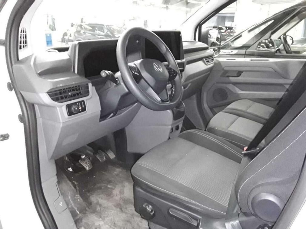Volkswagen T7 TRANSPORTER 2025 г. Белый, пробег 47750 км