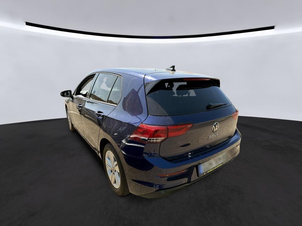 Volkswagen Golf 2023 г. Синий, пробег 40131 км