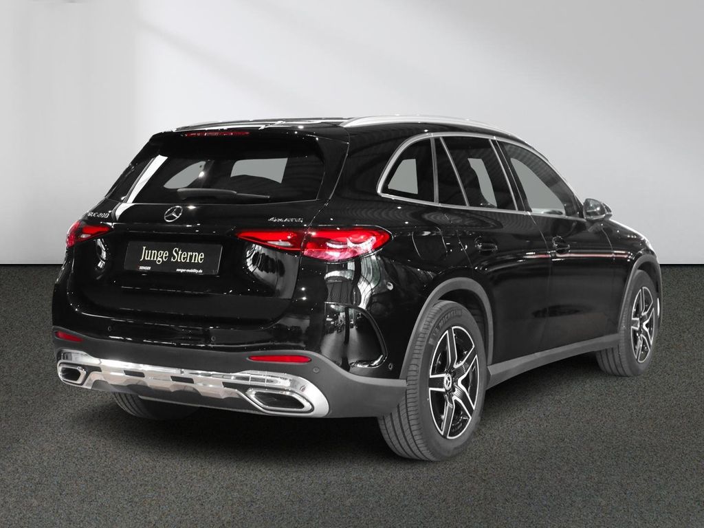 Mercedes-Benz GLC 200 2023 г. Чёрный, пробег 34612 км