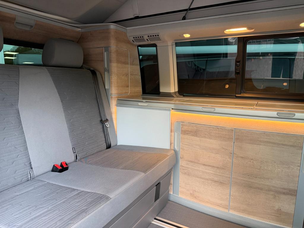 Volkswagen T6 CALIFORNIA 2023 г. Серый, пробег 51800 км