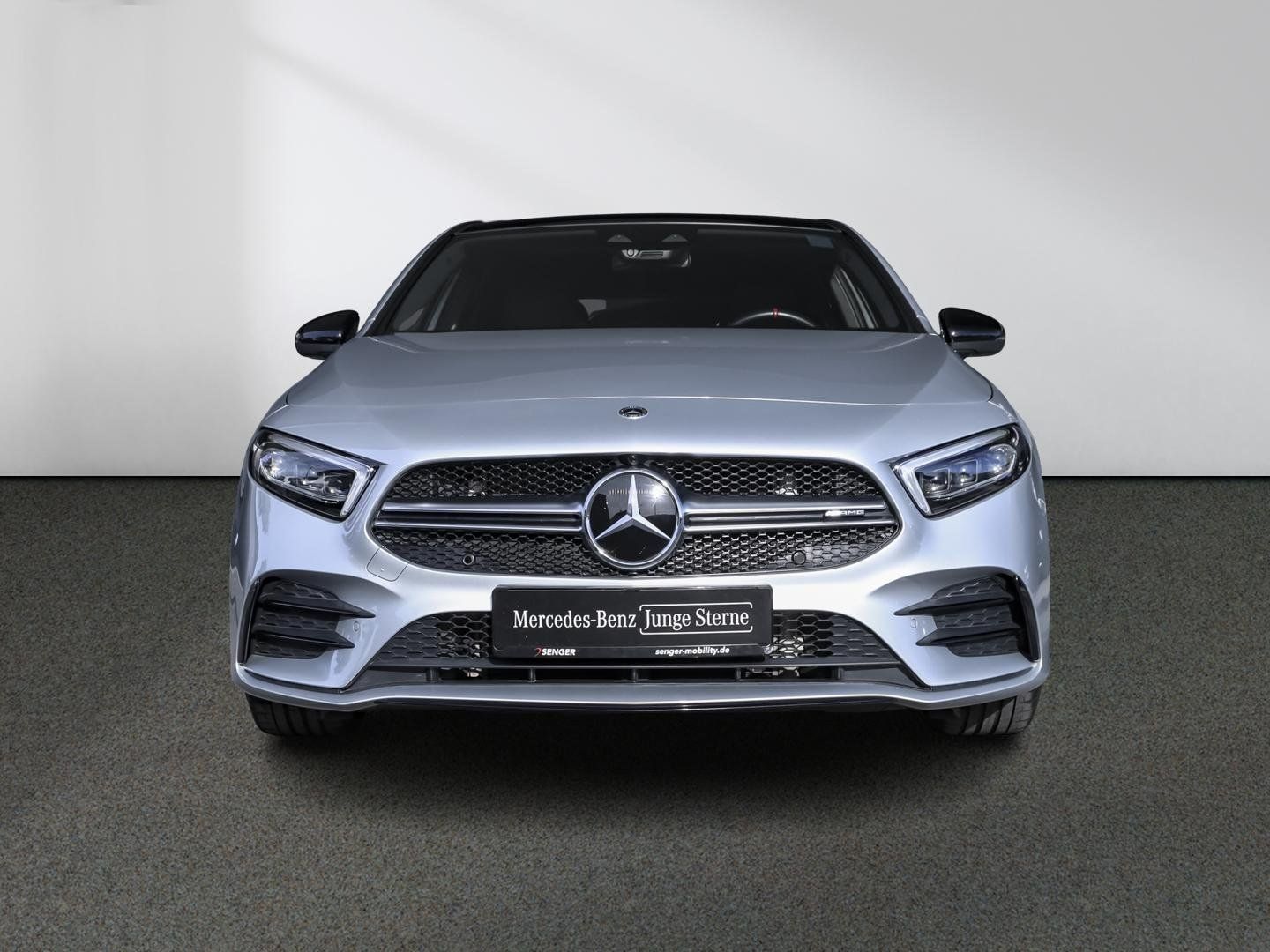 Mercedes-Benz A 35 AMG 2022 г. Серебристый, пробег 40066 км