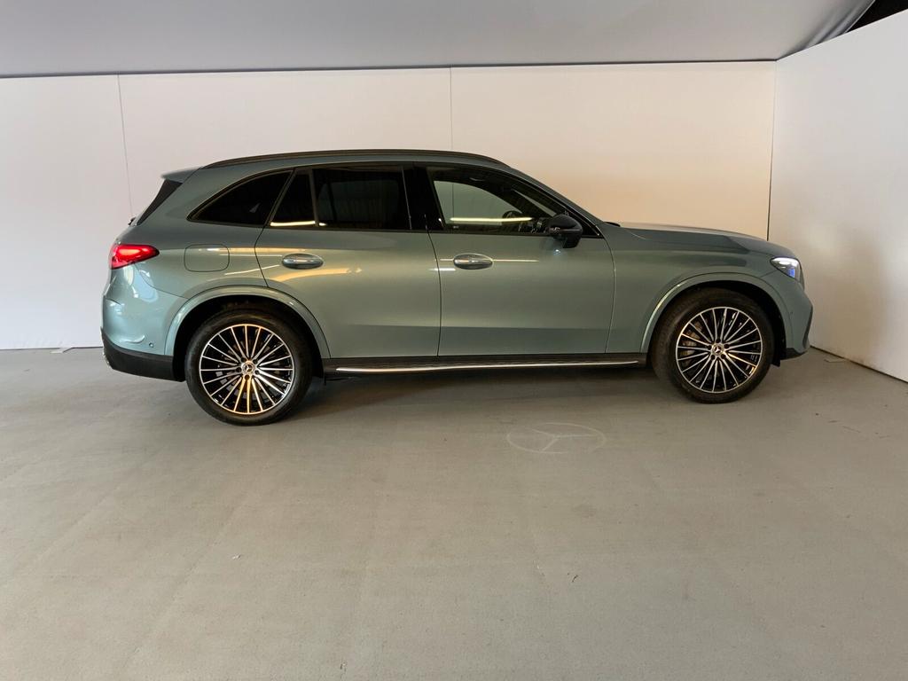 Mercedes-Benz GLC 300 2024 г. Серебристый, пробег 40384 км