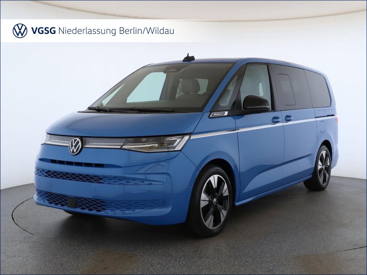 Volkswagen T7 MULTIVAN 2025 г. Синий, пробег 13489 км