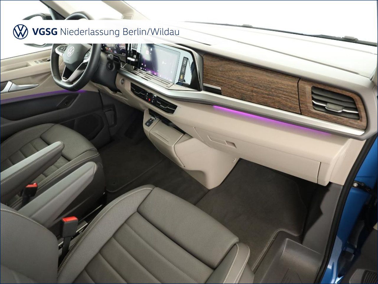 Volkswagen T7 MULTIVAN 2025 г. Синий, пробег 13489 км
