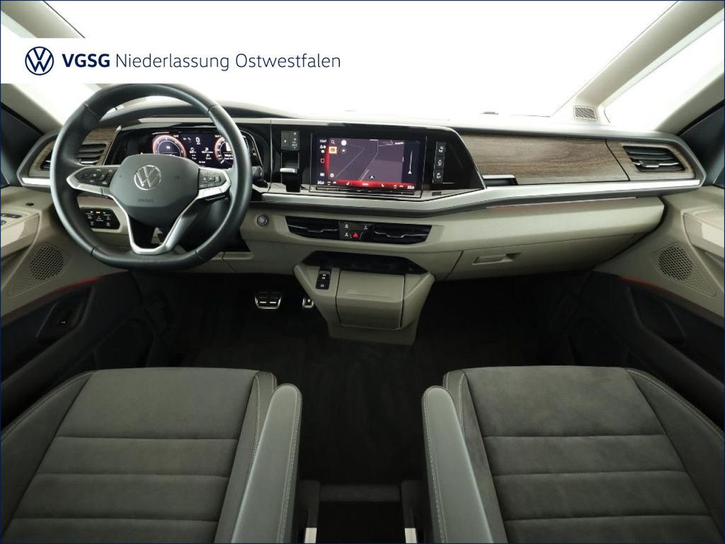 Volkswagen T7 MULTIVAN 2025 г. Серый, пробег 16422 км