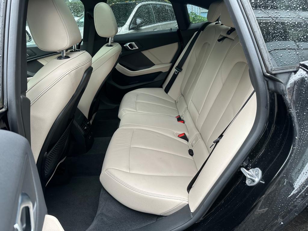 BMW 220 2023 г. Чёрный, пробег 44884 км