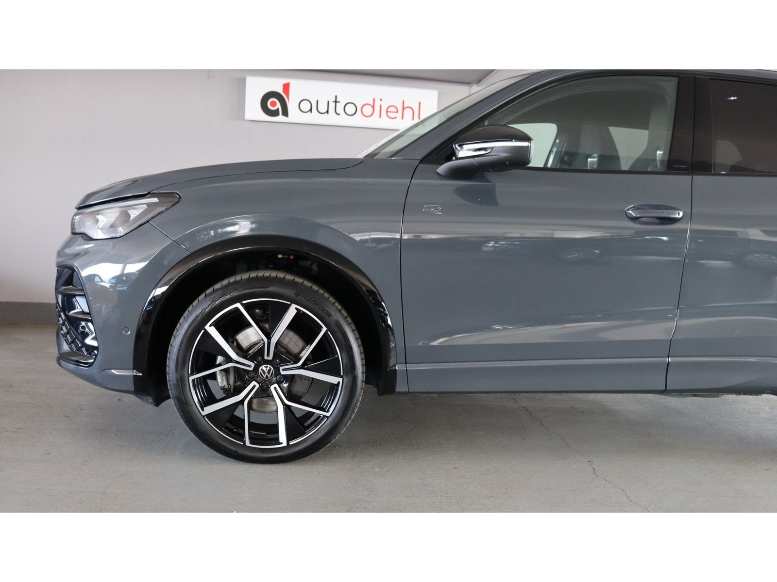 Volkswagen Tiguan 2026 г. Серый, пробег 30414 км