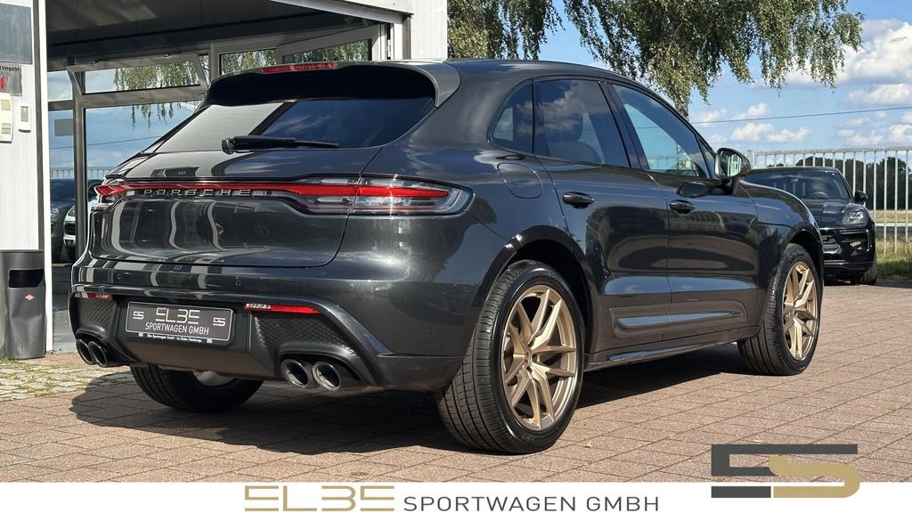Porsche Macan 2023 г. Серый, пробег 49996 км