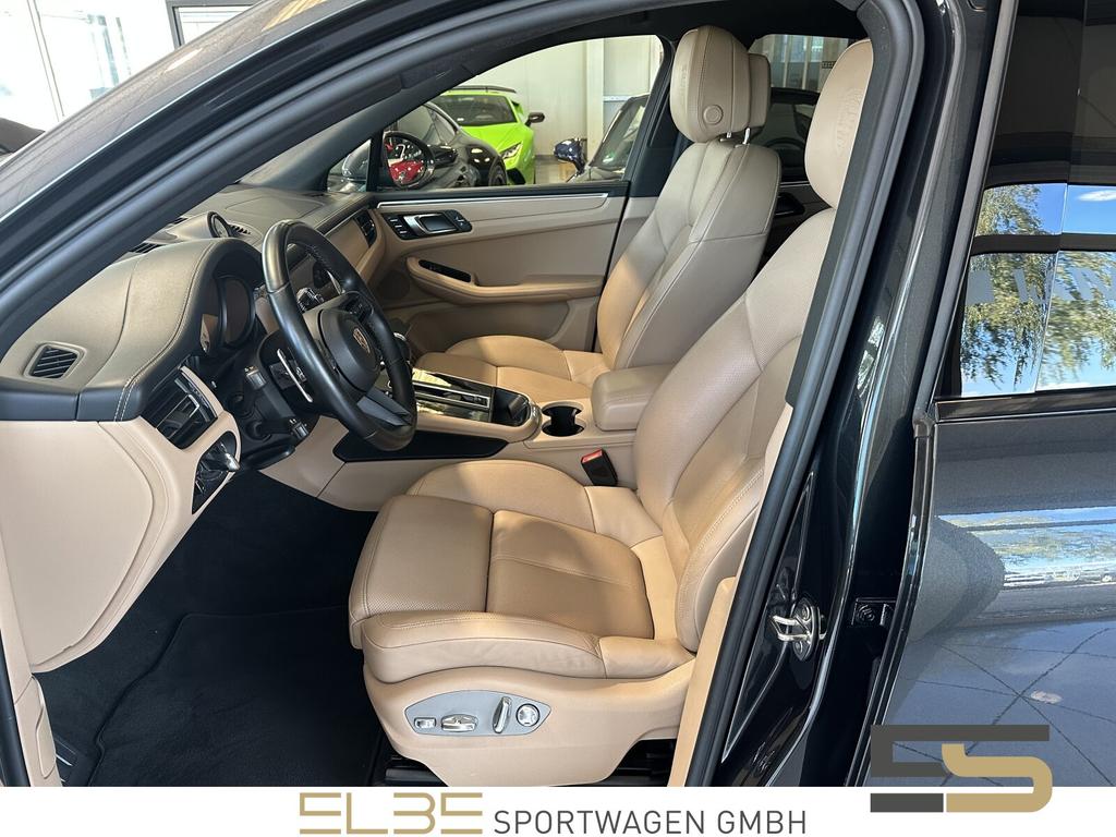 Porsche Macan 2023 г. Серый, пробег 49996 км