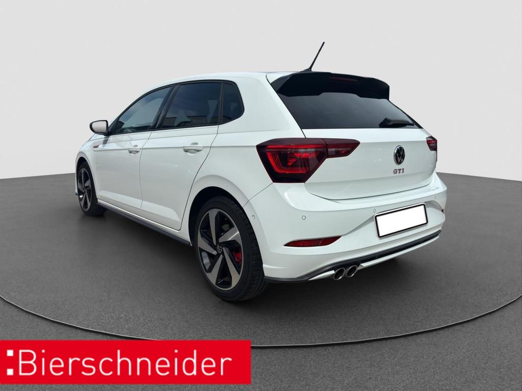 Volkswagen Polo 2023 г. Белый, пробег 33990 км