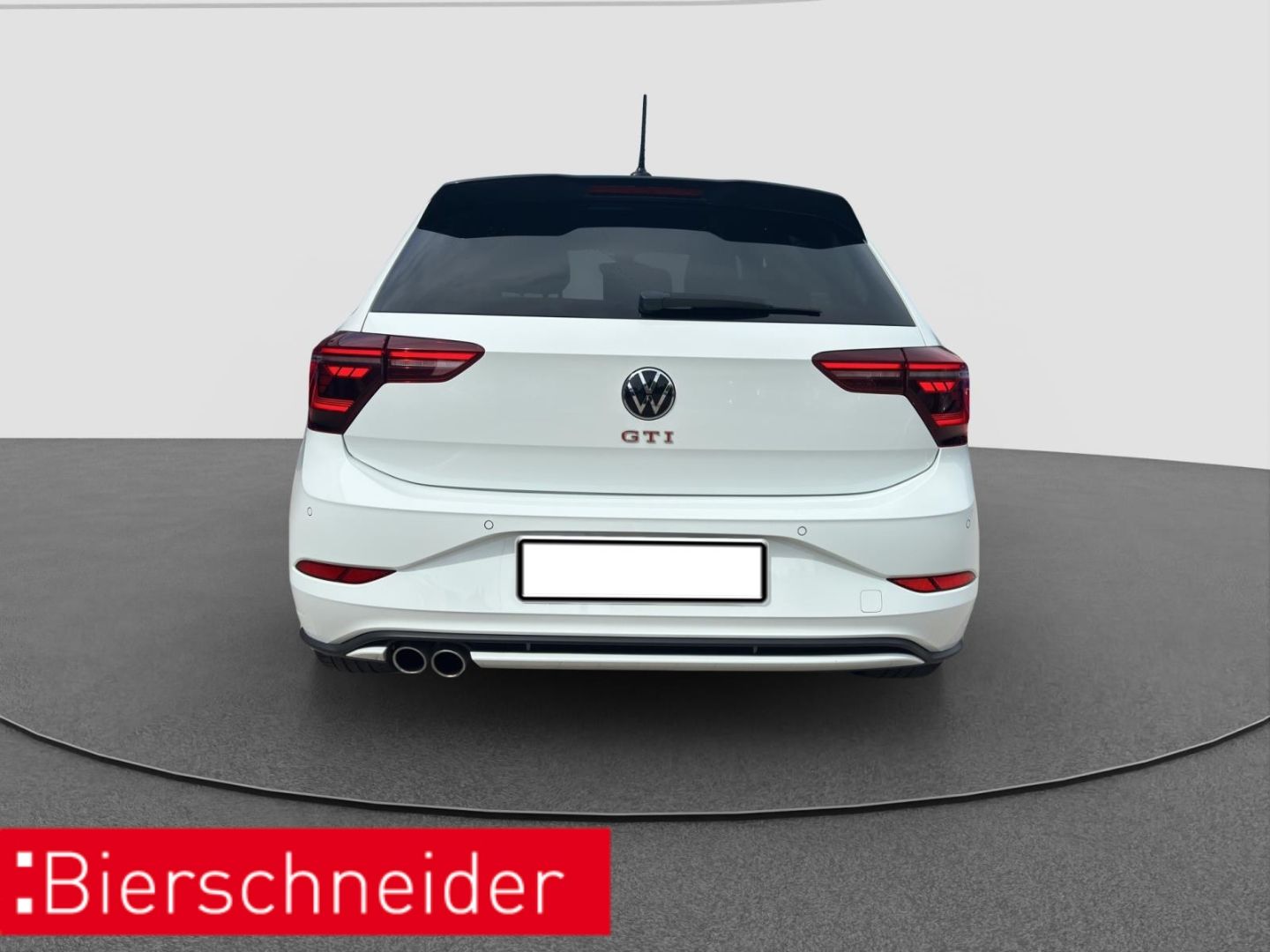 Volkswagen Polo 2023 г. Белый, пробег 33990 км