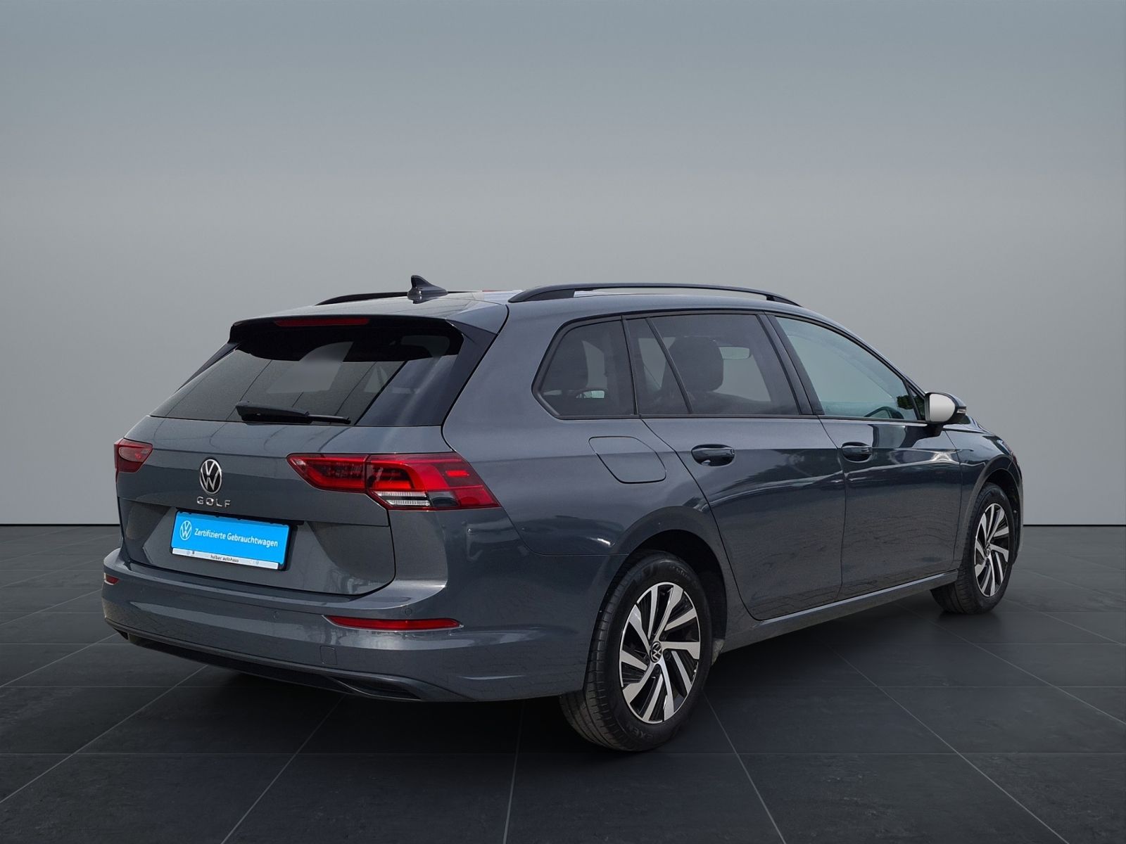 Volkswagen Golf 2022 г. Серый, пробег 40789 км