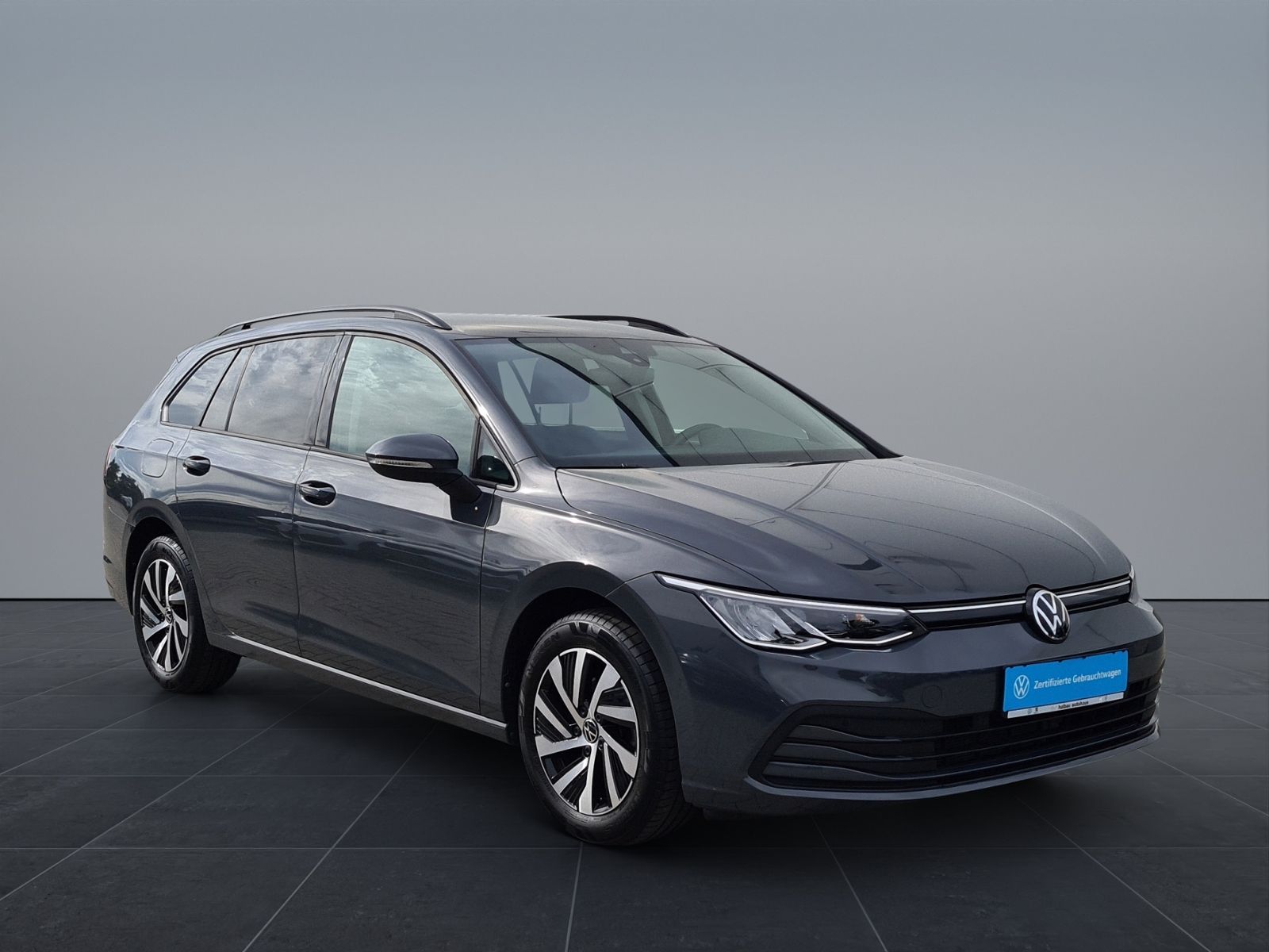 Volkswagen Golf 2022 г. Серый, пробег 40789 км