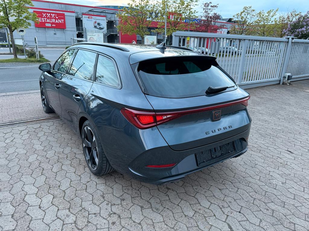 Cupra Leon 2024 г. Серый, пробег 60000 км