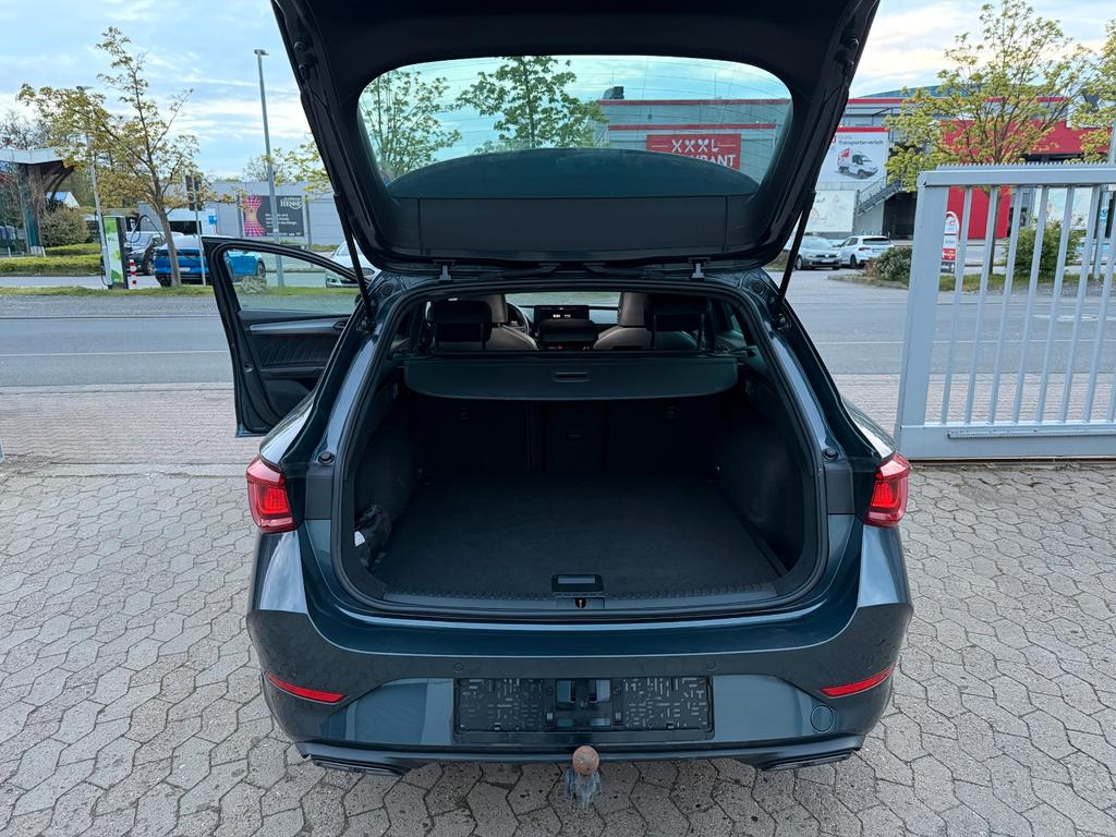 Cupra Leon 2024 г. Серый, пробег 60000 км