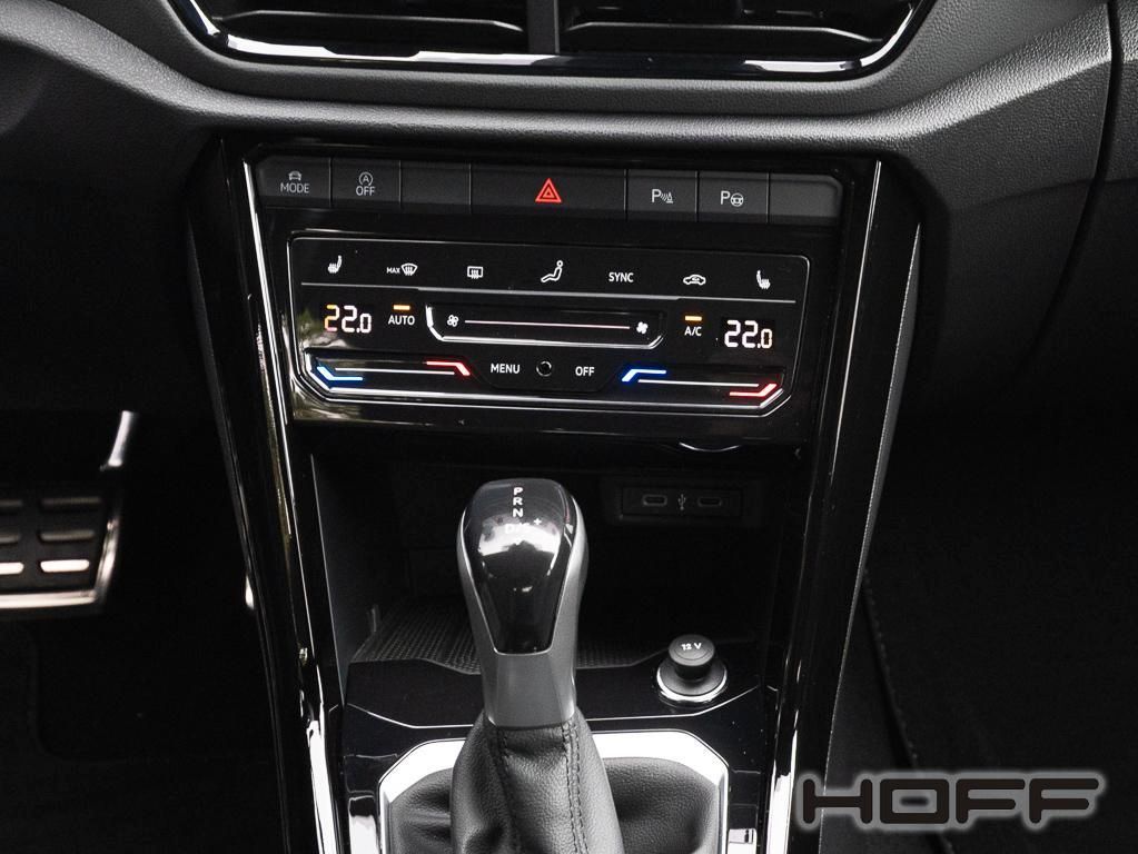 Volkswagen T-Roc 2023 г. Серебристый, пробег 28191 км