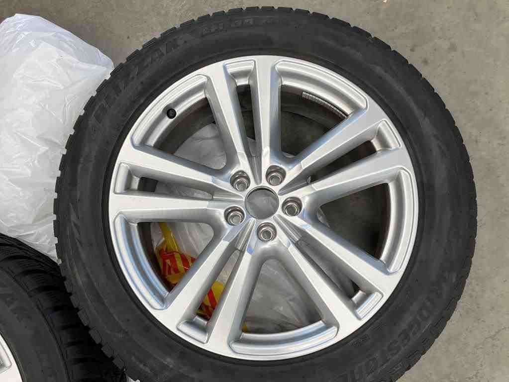 Audi Q7 2023 г. Серый, пробег 39990 км