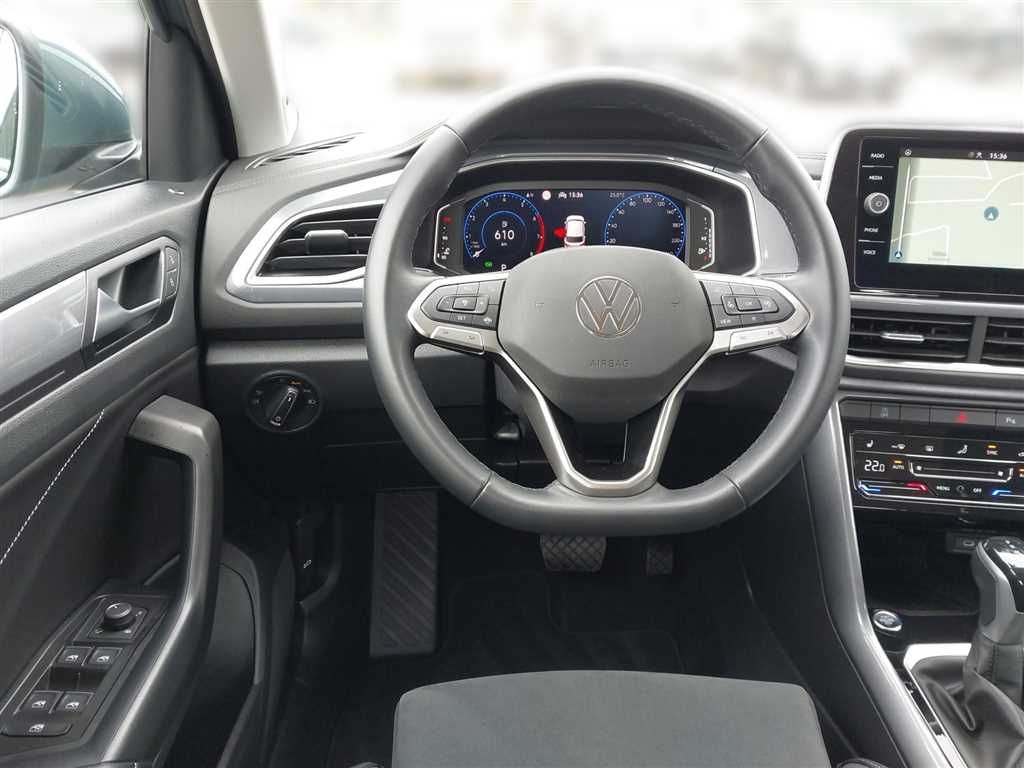Volkswagen T-Roc 2024 г. Синий, пробег 58919 км