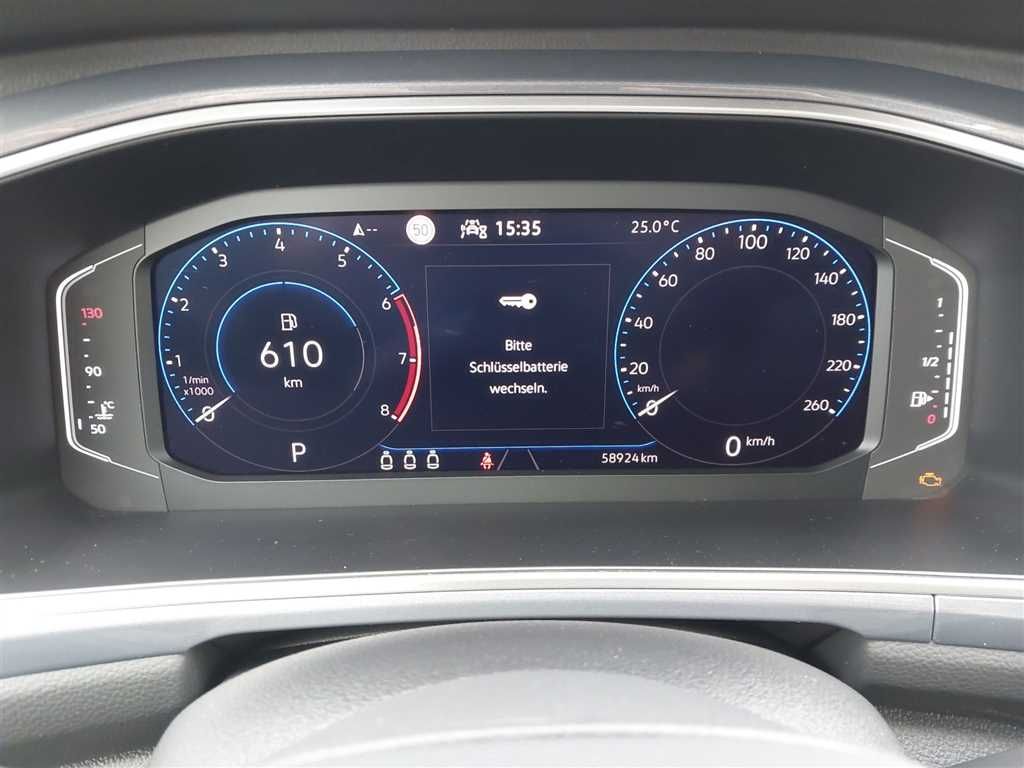 Volkswagen T-Roc 2024 г. Синий, пробег 58919 км