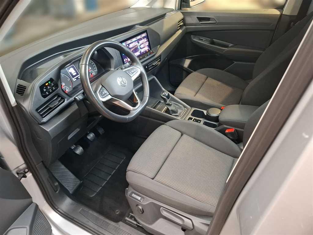 Volkswagen Caddy 2023 г. Серебристый, пробег 56904 км