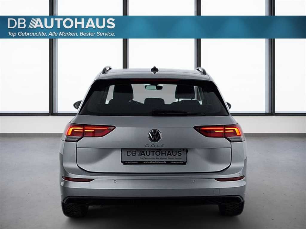 Volkswagen Golf 2024 г. Серебристый, пробег 24487 км
