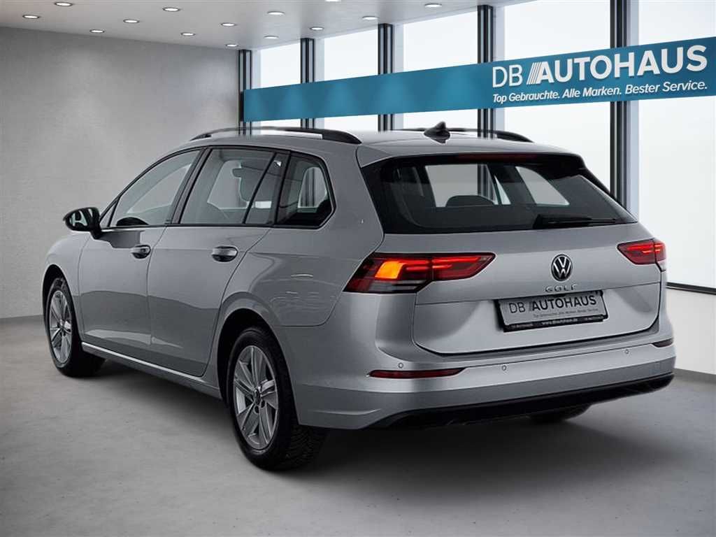 Volkswagen Golf 2024 г. Серебристый, пробег 24487 км