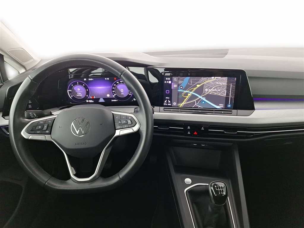 Volkswagen Golf 2024 г. Серебристый, пробег 24487 км