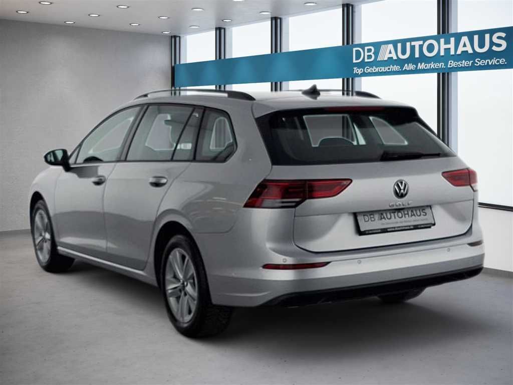 Volkswagen Golf 2024 г. Серебристый, пробег 31379 км