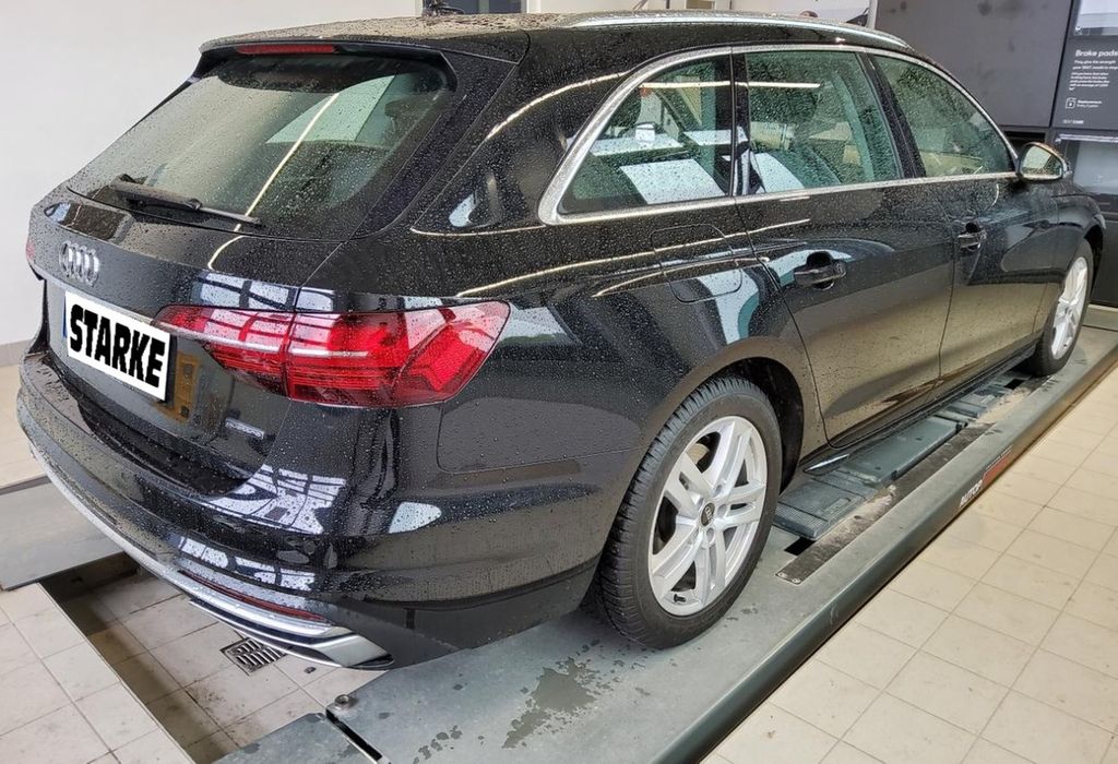 Audi A4 2023 г. Чёрный, пробег 59911 км