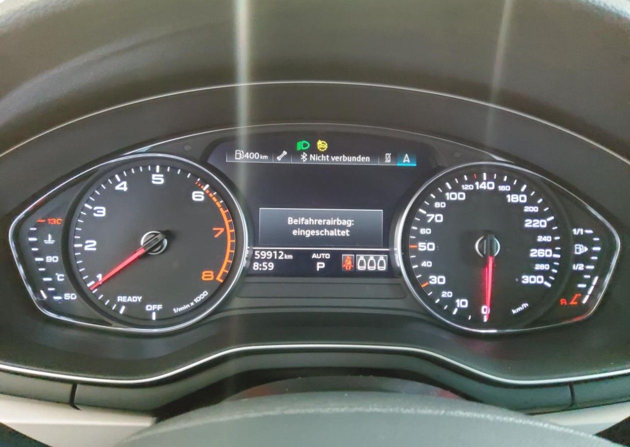 Audi A4 2023 г. Чёрный, пробег 59911 км