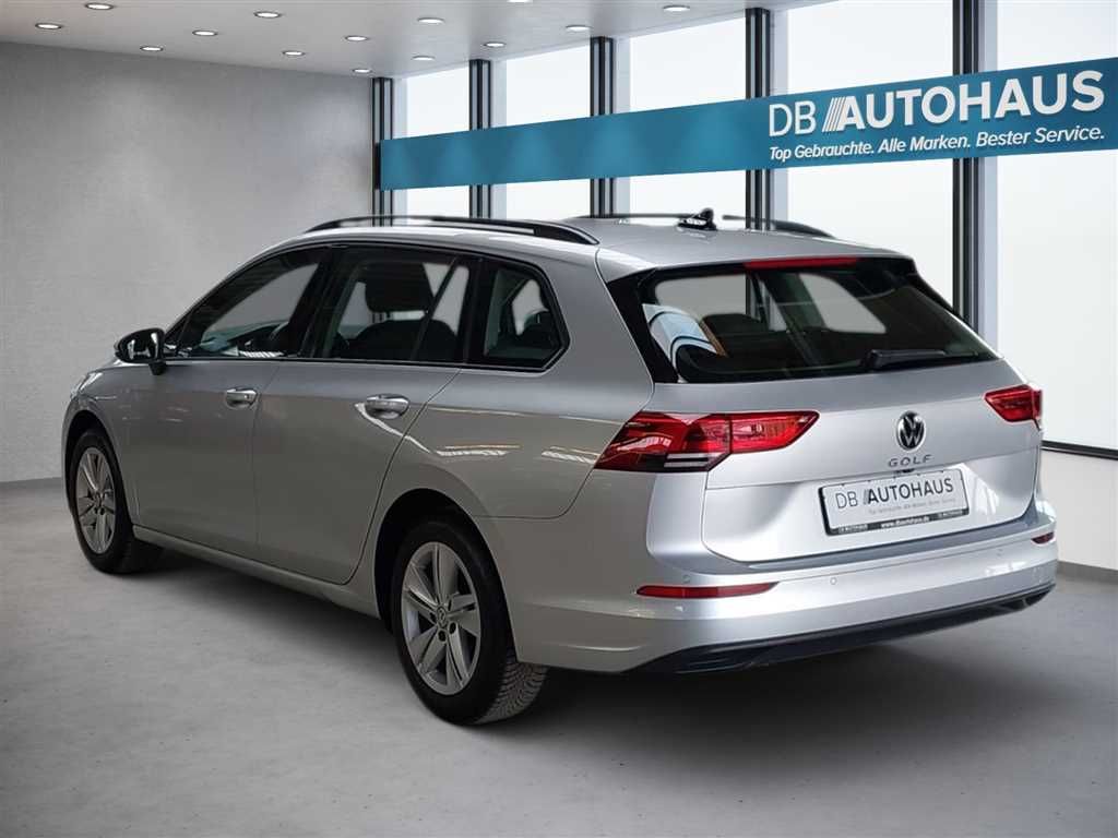 Volkswagen Golf 2024 г. Серебристый, пробег 27862 км