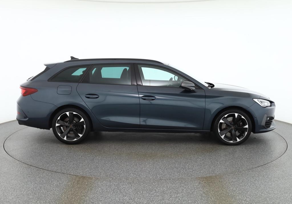 Cupra Leon 2023 г. Серый, пробег 49987 км