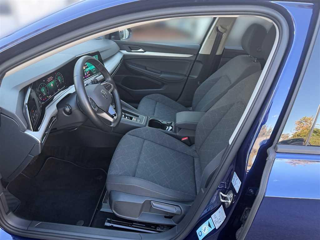 Volkswagen Golf 2024 г. Синий, пробег 35007 км